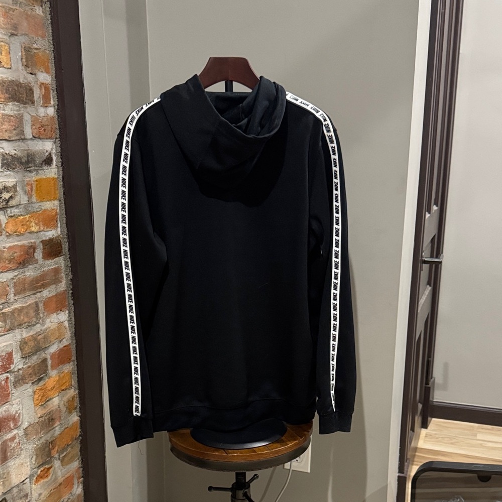 Nike Men's Black Pullover Hoodie with White Swoosh - Picture 2 of 3